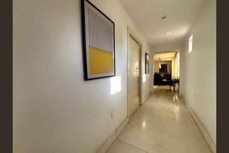 Apartamento à venda com 224m², 4 quartos e 2 vagasFoto 04