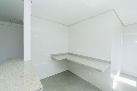 Apartamento à venda com 64m², 2 quartos e 2 vagasCOZINHA