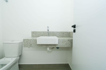 Apartamento à venda com 64m², 2 quartos e 2 vagasBANHEIRO2