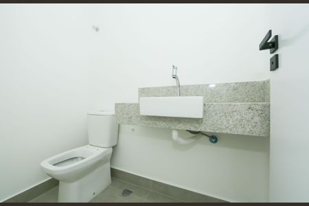 Apartamento à venda com 64m², 2 quartos e 2 vagasBANHEIRO2