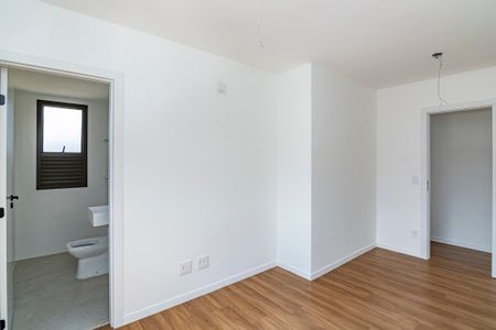 Apartamento à venda com 64m², 2 quartos e 2 vagasSuíte 2