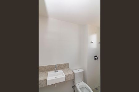 Apartamento à venda com 64m², 2 quartos e 2 vagasBanheiro da Suíte 1