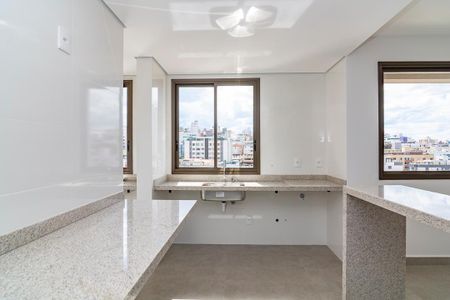 Apartamento à venda com 64m², 2 quartos e 2 vagasCozinha