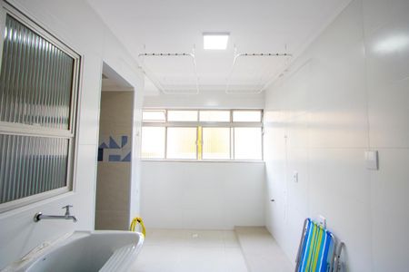 Apartamento à venda com 99m², 2 quartos e 1 vagaÁrea de serviço