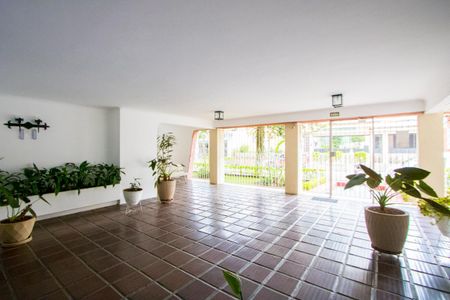 Apartamento à venda com 99m², 2 quartos e 1 vagaÁrea de serviço