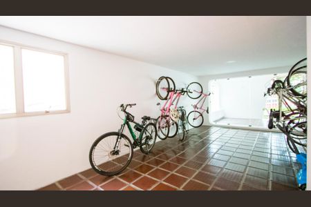 Apartamento à venda com 99m², 2 quartos e 1 vagaÁrea de serviço