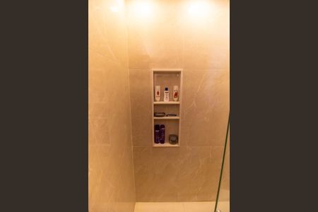 Apartamento à venda com 85m², 2 quartos e 1 vaga Apartamento à venda com 85m², 2 quartos e 1 vagaBanheiro da Suíte