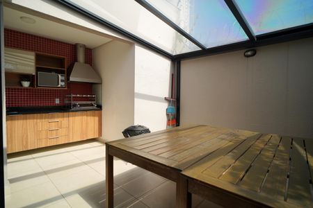 Apartamento para alugar com 59m², 2 quartos e 1 vagaÁrea comum - Churrasqueira