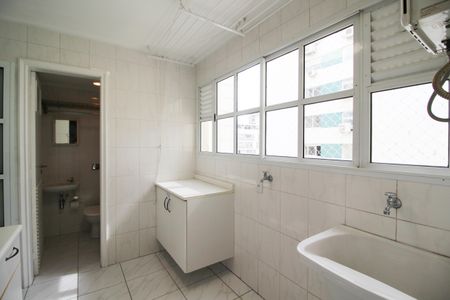 Apartamento para alugar com 128m², 3 quartos e 1 vagaÁrea de Serviço