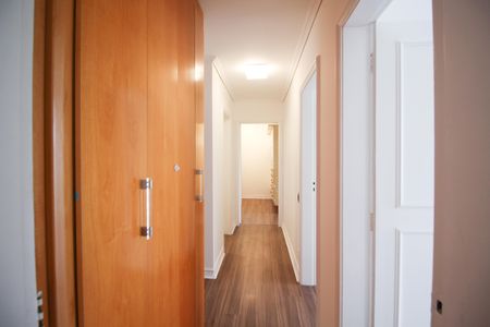 Apartamento para alugar com 128m², 3 quartos e 1 vagaCorredor