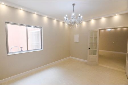 Casa à venda com 400m², 5 quartos e sem vagaSala