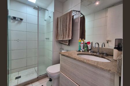 Apartamento à venda com 93m², 2 quartos e 1 vagaBanheiro Suíte 1