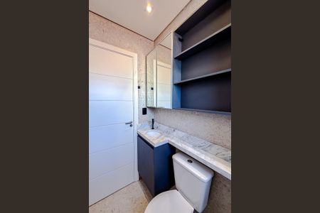 Banheiro de kitnet/studio para alugar com 1 quarto, 32m² em Vila Monumento, São Paulo