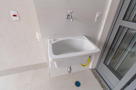 Apartamento à venda com 73m², 2 quartos e 1 vagaÁrea de Serviço