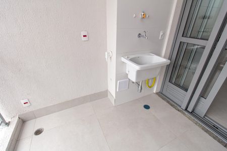 Apartamento à venda com 73m², 2 quartos e 1 vagaÁrea de Serviço