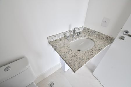 Apartamento à venda com 73m², 2 quartos e 1 vagaBanheiro da suíte