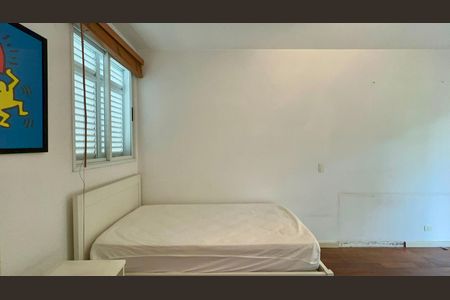 Casa à venda com 360m², 4 quartos e 4 vagasSuíte 3