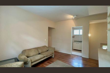 Casa à venda com 360m², 4 quartos e 4 vagasSala Privativa 