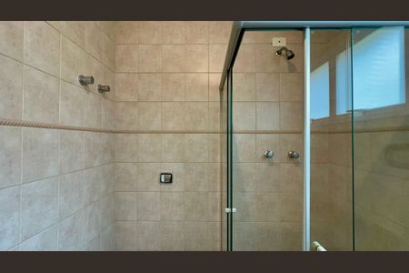 Casa à venda com 360m², 4 quartos e 4 vagasBanheiro 2