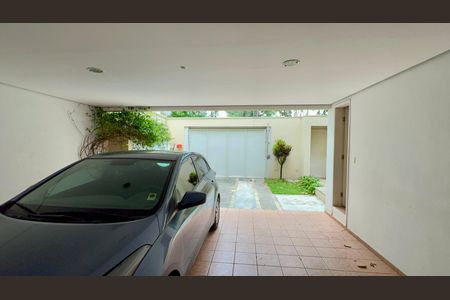 Casa à venda com 360m², 4 quartos e 4 vagasGaragem