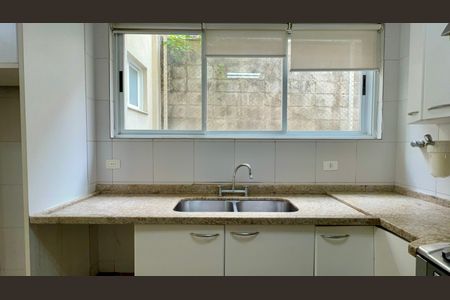 Casa à venda com 360m², 4 quartos e 4 vagasCozinha