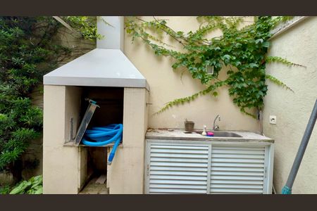 Casa à venda com 360m², 4 quartos e 4 vagasChurrasqueira