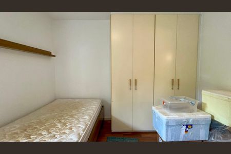 Casa à venda com 360m², 4 quartos e 4 vagasSuíte 2
