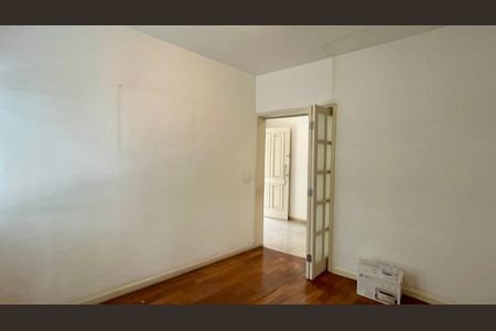 Casa à venda com 360m², 4 quartos e 4 vagasEscritório