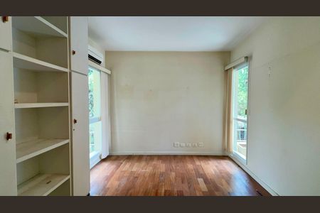 Casa à venda com 360m², 4 quartos e 4 vagasQuarto