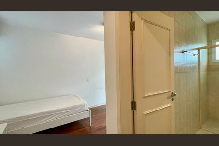 Casa à venda com 360m², 4 quartos e 4 vagasSuíte 3