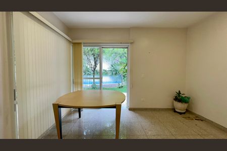 Casa à venda com 360m², 4 quartos e 4 vagasCopa