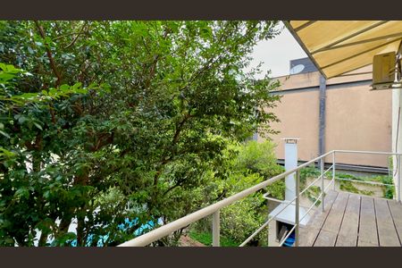 Casa à venda com 360m², 4 quartos e 4 vagasVaranda das suítes 2 e 3 