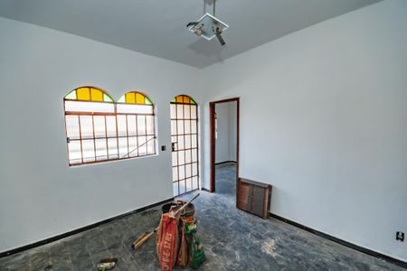 Casa para alugar com 3 quartos, 100m² em Jardim Guanabara, Belo Horizonte