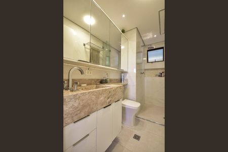 Apartamento à venda com 145m², 3 quartos e 2 vagasBanheiro