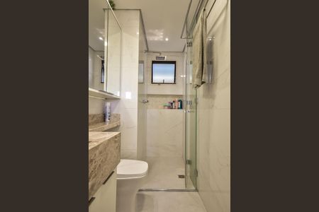 Apartamento à venda com 145m², 3 quartos e 2 vagasBanheiro