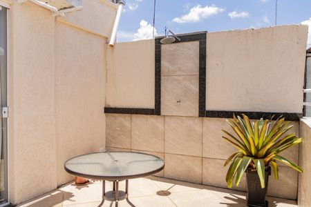 Apartamento para alugar com 70m², 1 quarto e sem vagaVaranda