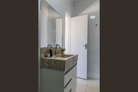 Apartamento para alugar com 70m², 1 quarto e sem vagaBanheiro da Suíte