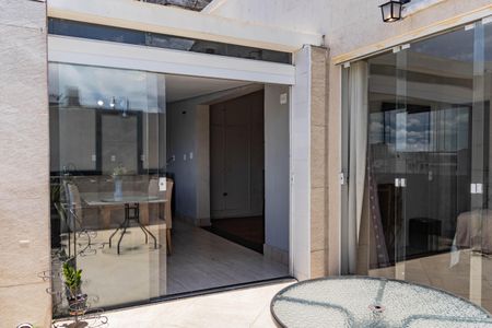 Apartamento para alugar com 70m², 1 quarto e sem vagaVaranda