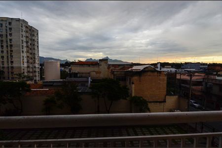 Apartamento à venda com 47m², 2 quartos e sem vaga Apartamento à venda com 47m², 2 quartos e sem vagaSala