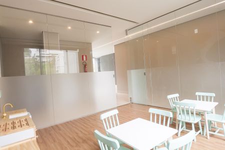 Apartamento à venda com 126m², 3 quartos e 3 vagas Apartamento à venda com 126m², 3 quartos e 3 vagasBrinquedoteca
