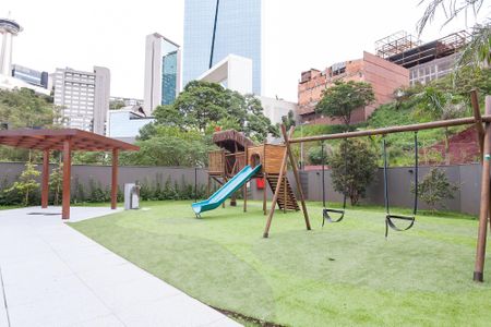 Apartamento à venda com 126m², 3 quartos e 3 vagas Apartamento à venda com 126m², 3 quartos e 3 vagasÁrea comum - Playground