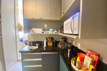 Apartamento à venda com 80m², 2 quartos e 2 vagasCozinha