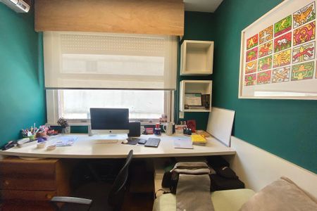 Apartamento à venda com 80m², 2 quartos e 2 vagasQuarto 2