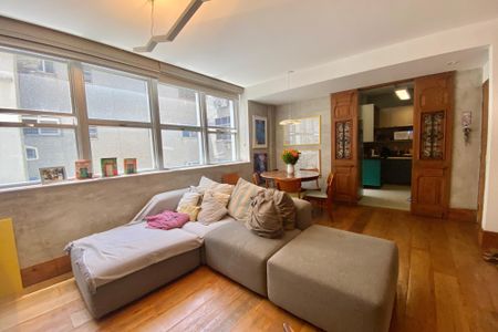 Apartamento à venda com 80m², 2 quartos e 2 vagasSala 