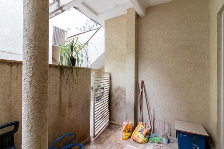 Casa para alugar com 48m², 1 quarto e sem vagaQuintal de Entrada