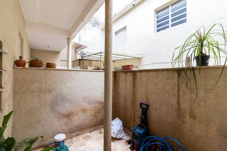 Casa para alugar com 48m², 1 quarto e sem vagaQuintal de Entrada