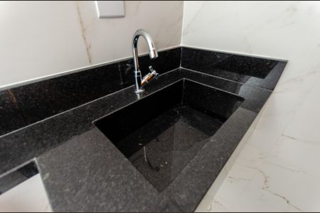 Casa à venda com 132m², 3 quartos e 2 vagas Casa à venda com 132m², 3 quartos e 2 vagasSuíte - Banheiro