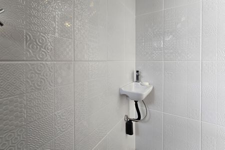 Apartamento à venda com 89m², 2 quartos e 2 vagas Apartamento à venda com 89m², 2 quartos e 2 vagasBanheiro de serviço