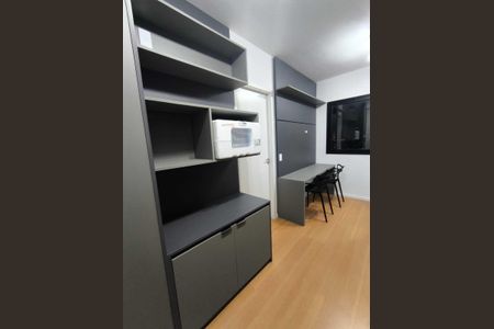 Studio para alugar com 27m², 1 quarto e sem vaga Studio para alugar com 27m², 1 quarto e sem vagaSala