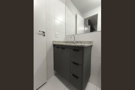 Studio para alugar com 27m², 1 quarto e sem vaga Studio para alugar com 27m², 1 quarto e sem vagaBanheiro